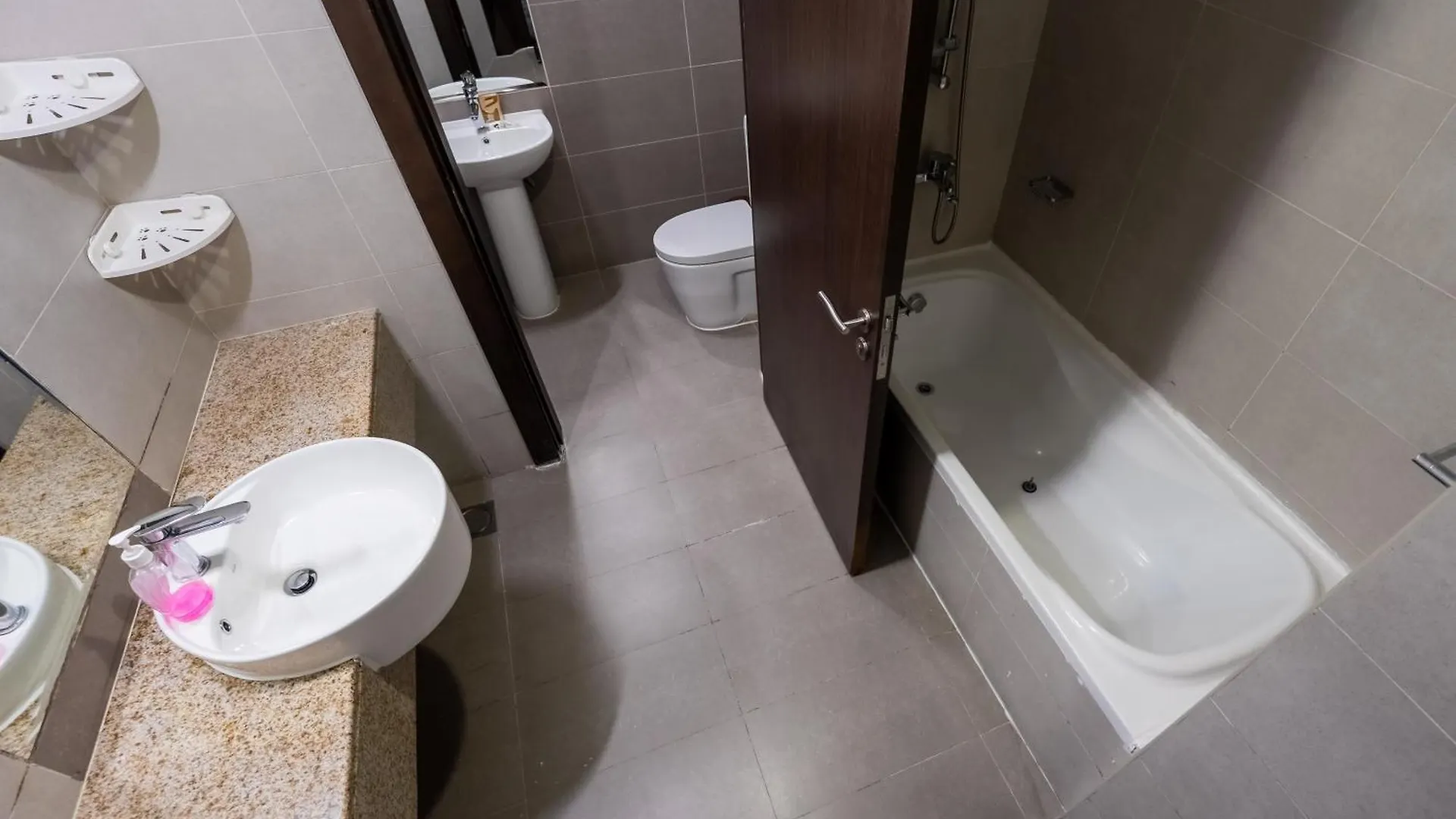 1 Bedroom Apartment In Al Reem Island Near Cleveland Clinic - Fully Furnished Abu Dhabi